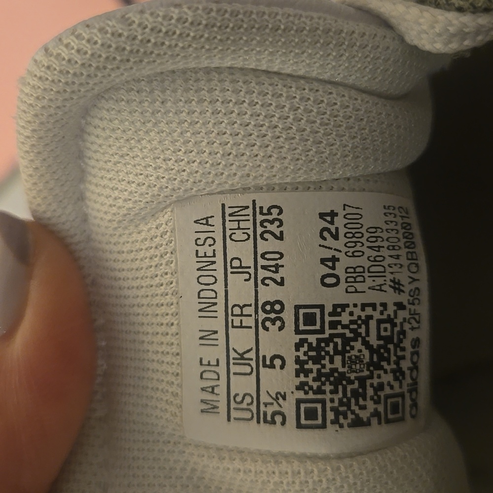 adidas White and Olive Green Sneakers with Gum Sole - Picture 7 of 7